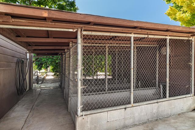 20592 Ayers Rd, Escalon, CA 95320