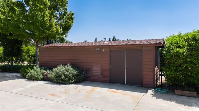 20592 Ayers Rd, Escalon, CA 95320