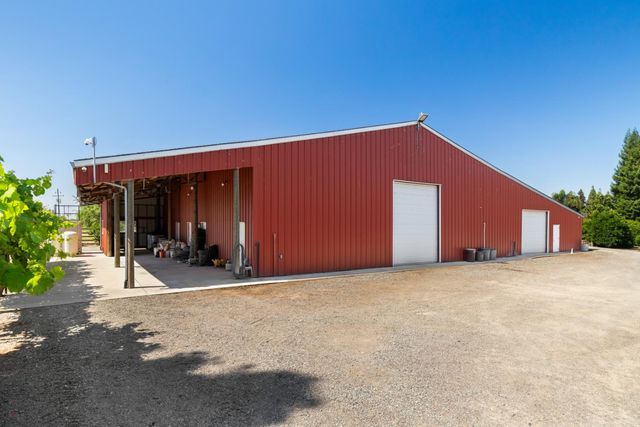 20592 Ayers Rd, Escalon, CA 95320