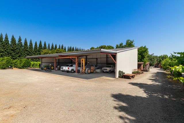 20592 Ayers Rd, Escalon, CA 95320