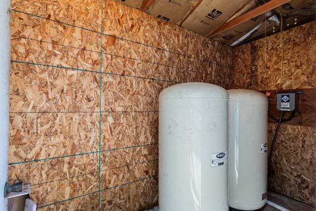 20592 Ayers Rd, Escalon, CA 95320