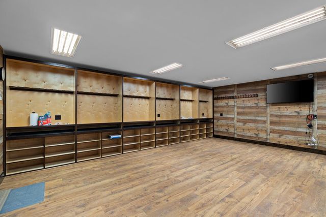 20592 Ayers Rd, Escalon, CA 95320