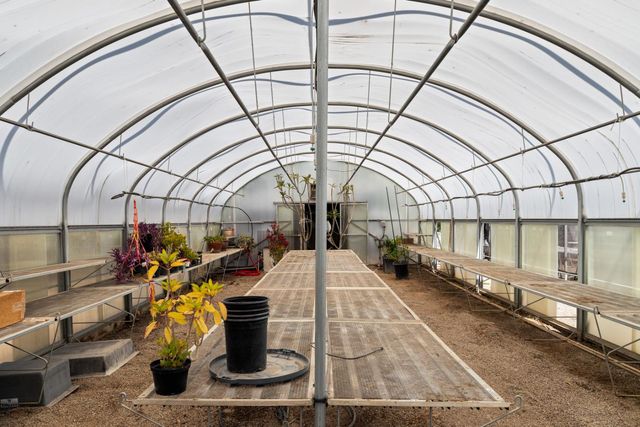 20592 Ayers Rd, Escalon, CA 95320