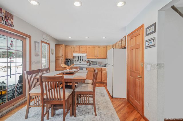 158 Spiral Road, Holtsville, NY 11742