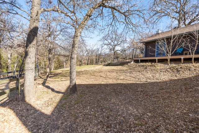 301 Bronco Trail, Oak Point, TX 75068