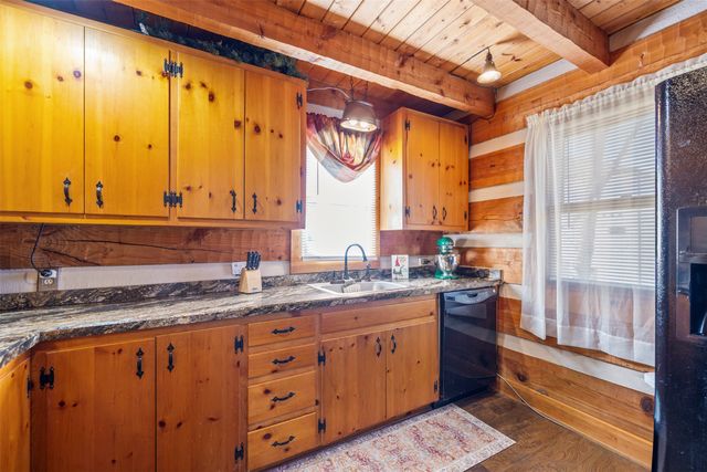 301 Bronco Trail, Oak Point, TX 75068