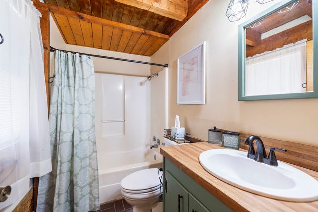 301 Bronco Trail, Oak Point, TX 75068