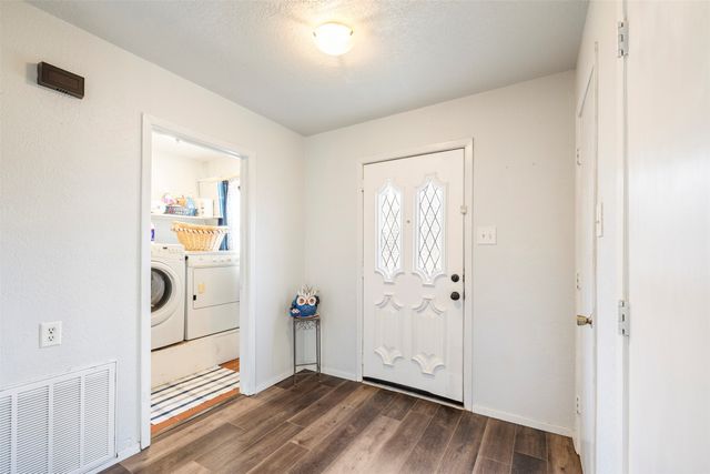 301 Bronco Trail, Oak Point, TX 75068