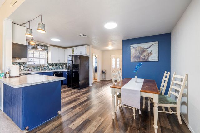 301 Bronco Trail, Oak Point, TX 75068