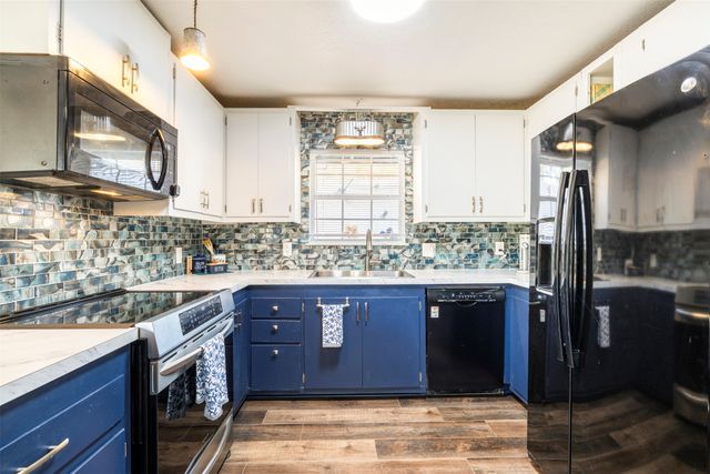 301 Bronco Trail, Oak Point, TX 75068