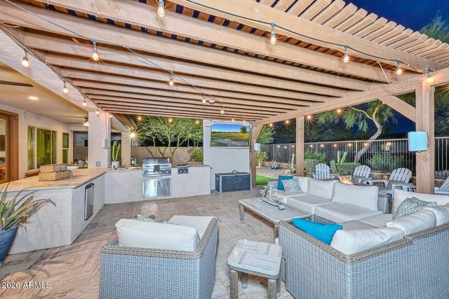 13379 W CREOSOTE Drive, Peoria, AZ 85383