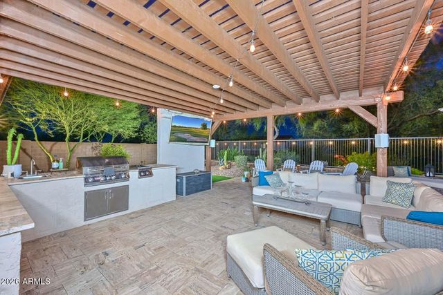 13379 W CREOSOTE Drive, Peoria, AZ 85383