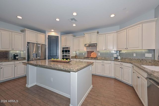 13379 W CREOSOTE Drive, Peoria, AZ 85383