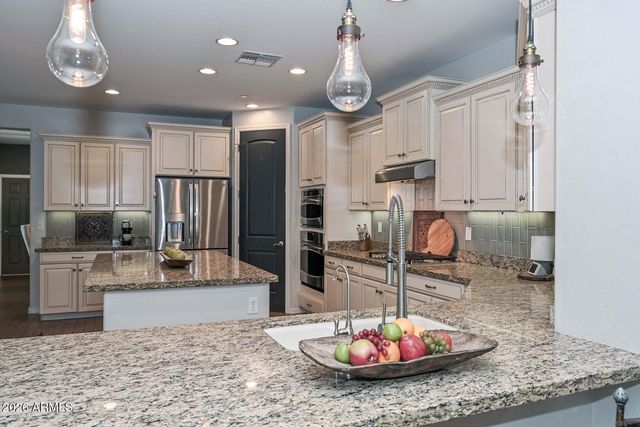 13379 W CREOSOTE Drive, Peoria, AZ 85383