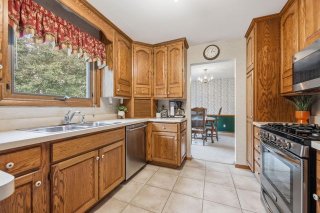 2623 Riviera Drive N, White Bear Lake, MN 55110