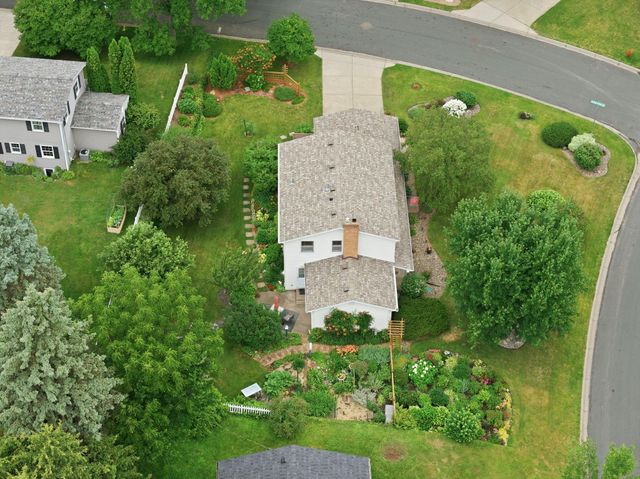 2623 Riviera Drive N, White Bear Lake, MN 55110