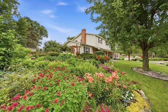 2623 Riviera Drive N, White Bear Lake, MN 55110