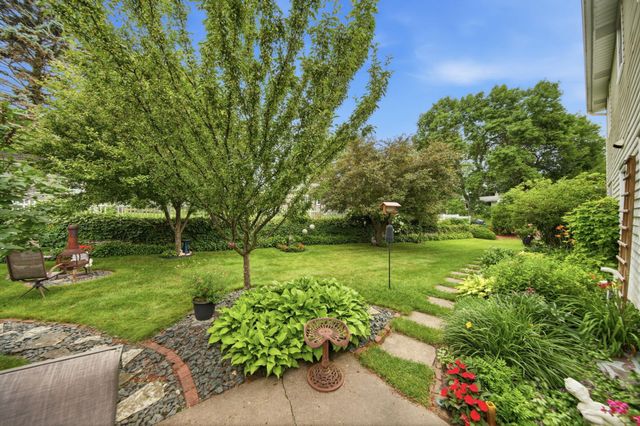 2623 Riviera Drive N, White Bear Lake, MN 55110