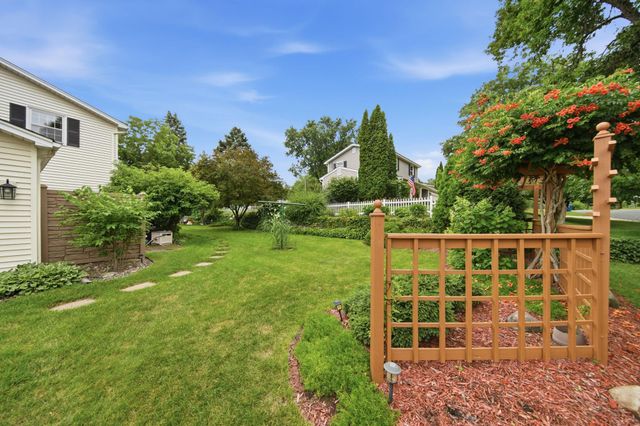 2623 Riviera Drive N, White Bear Lake, MN 55110