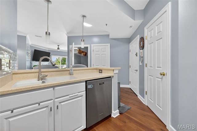 13101 Mill Crossing Court 300, St Louis, MO 63141