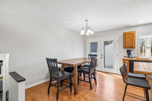 239 Sterling Rd, Hendersonville, TN 37075