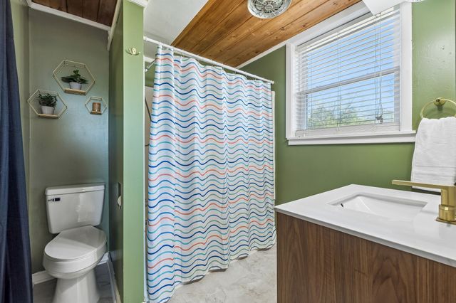 239 Sterling Rd, Hendersonville, TN 37075