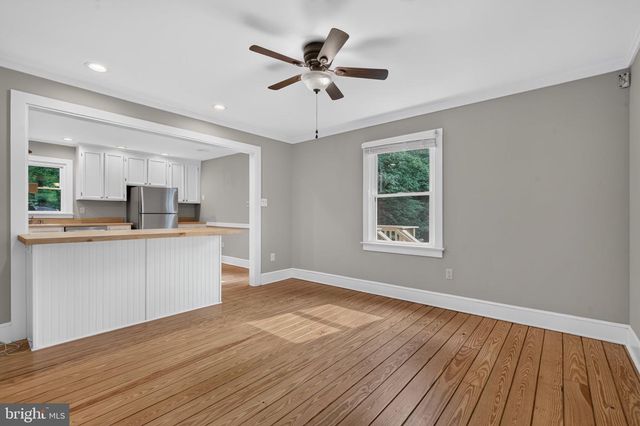 5 HUNTINGTON DR, Fredericksburg, VA 22405