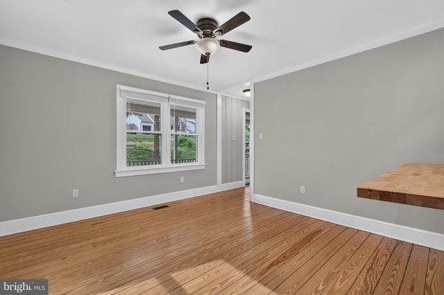 5 HUNTINGTON DR, Fredericksburg, VA 22405