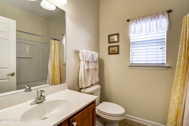 643 Meadowbrook Lane NW, Calabash, NC 28467