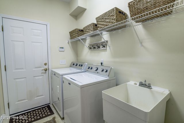 643 Meadowbrook Lane NW, Calabash, NC 28467