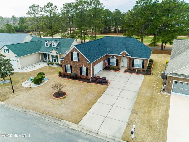 643 Meadowbrook Lane NW, Calabash, NC 28467