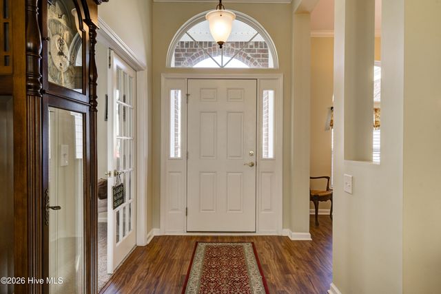 643 Meadowbrook Lane NW, Calabash, NC 28467