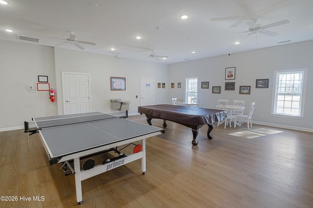 643 Meadowbrook Lane NW, Calabash, NC 28467