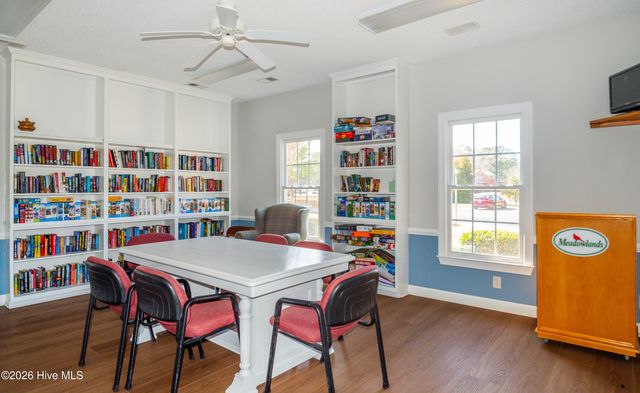 643 Meadowbrook Lane NW, Calabash, NC 28467