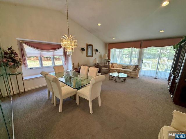 64 Sunset Court, Mahwah, NJ 07430