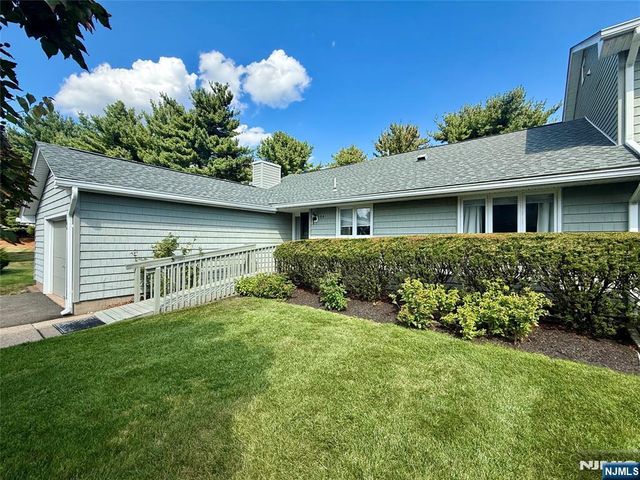 64 Sunset Court, Mahwah, NJ 07430