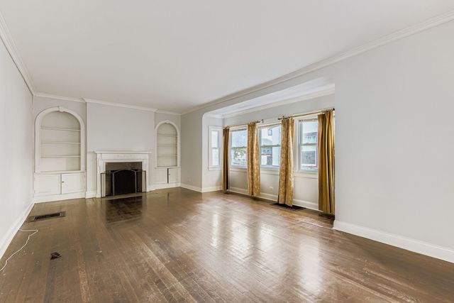 7356 N Ashland Boulevard, Chicago, IL 60626