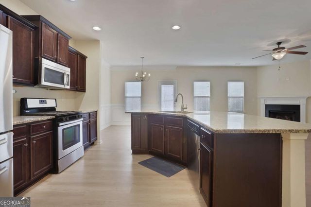 2526 Morgan Chase Drive, Buford, GA 30519