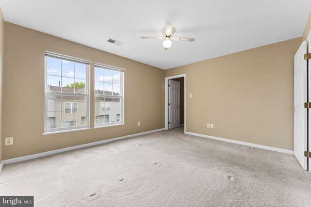 111 LAUREN PL, Newark, DE 19702