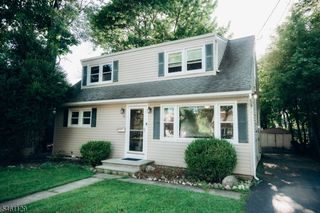12 Central Ave, Pompton Lakes Boro, NJ 07442