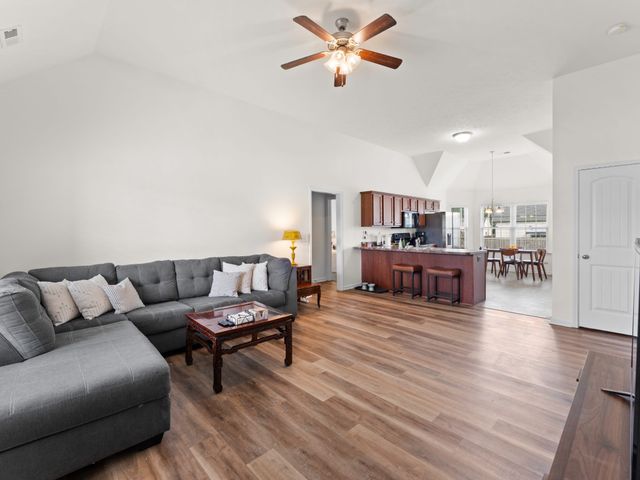 115 Grace Ct, Manchester, TN 37355