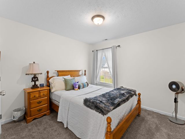 115 Grace Ct, Manchester, TN 37355