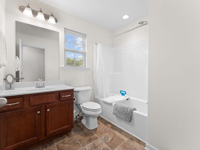 115 Grace Ct, Manchester, TN 37355