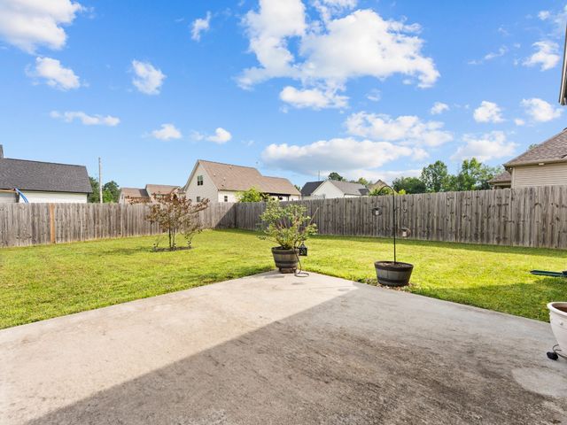 115 Grace Ct, Manchester, TN 37355