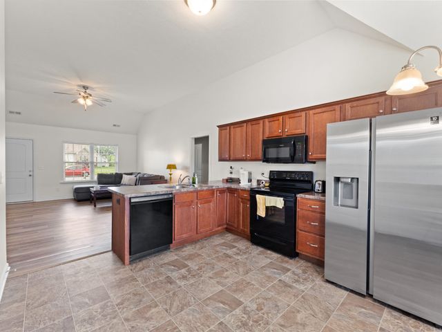115 Grace Ct, Manchester, TN 37355