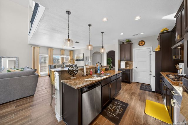 1634 Iron Wolf Pass, San Antonio, TX 78245