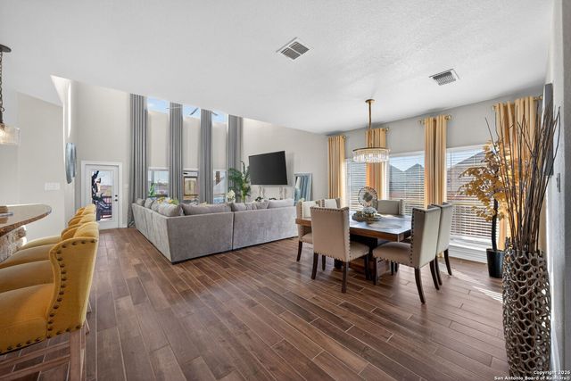 1634 Iron Wolf Pass, San Antonio, TX 78245