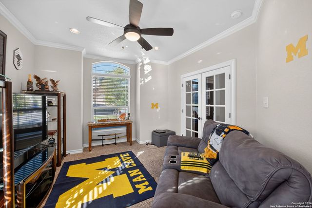 1634 Iron Wolf Pass, San Antonio, TX 78245