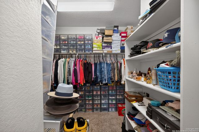 1634 Iron Wolf Pass, San Antonio, TX 78245