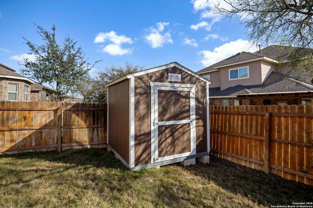 1634 Iron Wolf Pass, San Antonio, TX 78245
